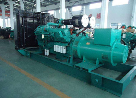 金城江800kw康明斯柴油发电机组